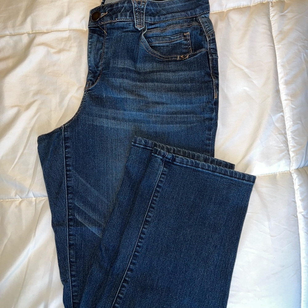 Democracy Women's Straight Leg Jeans in Dark Blue Wash
